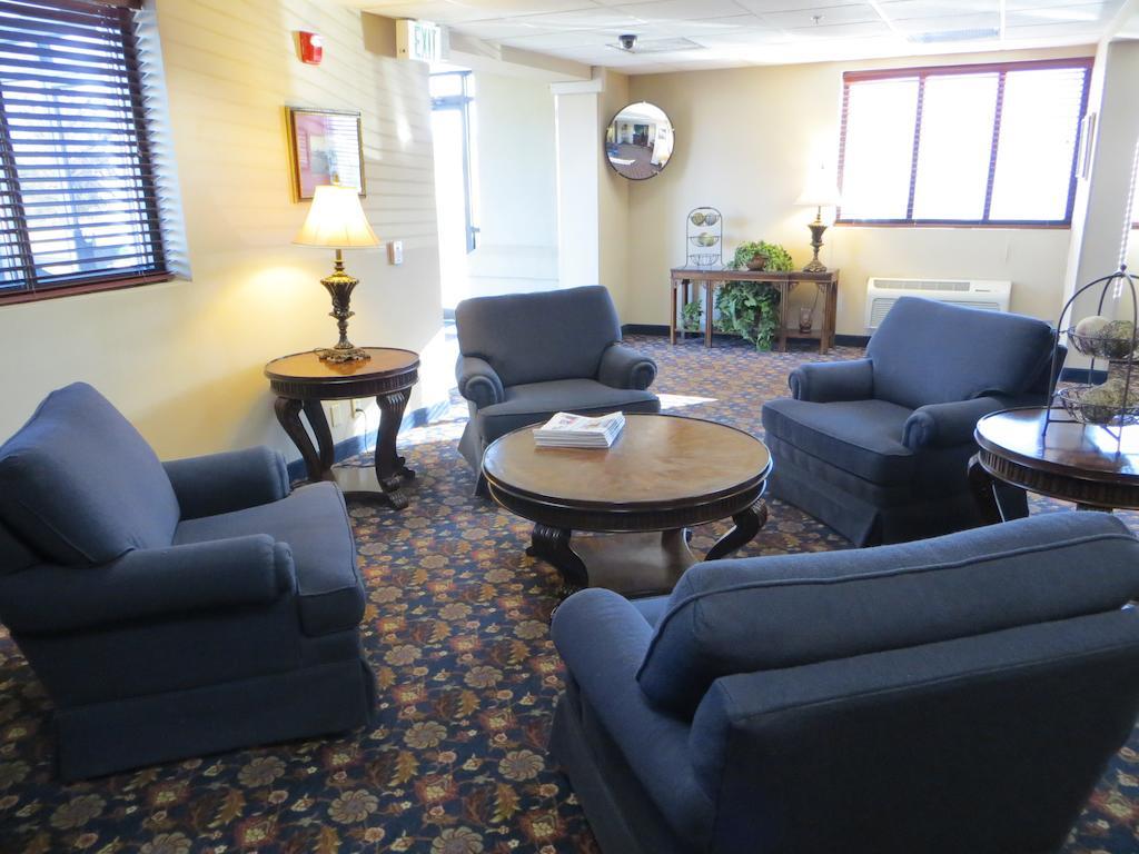 Days Inn By Wyndham Grand Island I-80 Doniphan Exterior foto